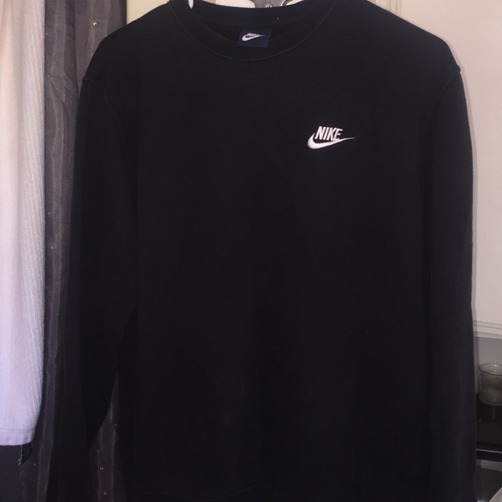 Black Nike crewneck